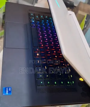 New Laptop Alienware M17x R2 32GB Intel Core I7 SSD 1T