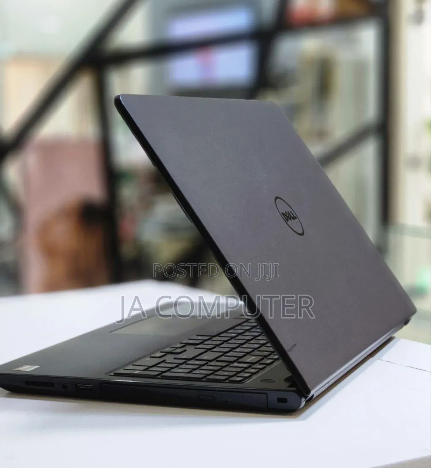 New Laptop Dell Vostro V130 4GB AMD A8 HDD 500GB