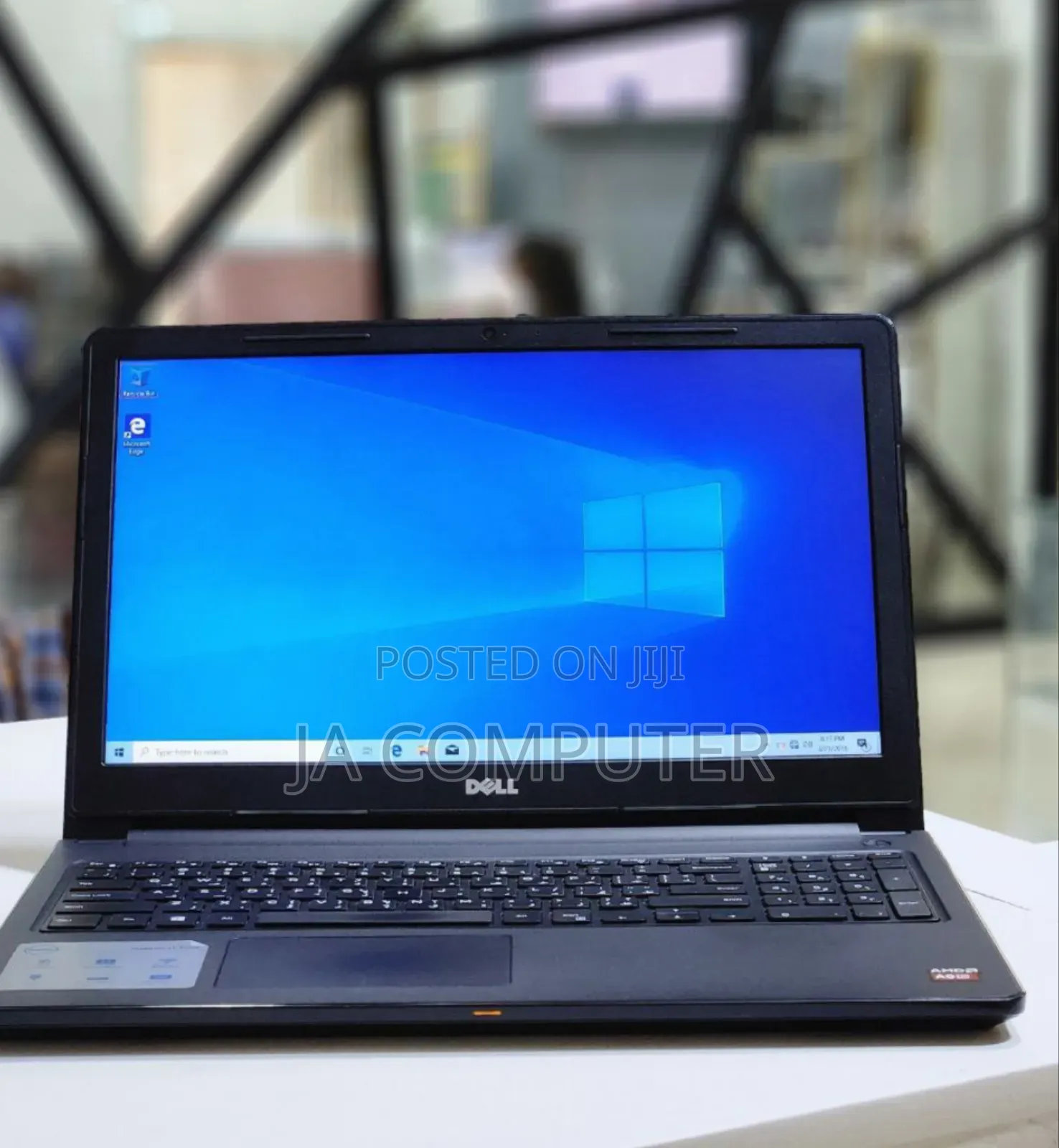 New Laptop Dell Vostro V130 4GB AMD A8 HDD 500GB