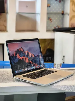 Photo - New Laptop Apple MacBook 2010 4GB Intel Core I7 SSD 500GB