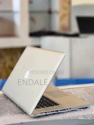 New Laptop Apple MacBook 2010 4GB Intel Core I7 SSD 500GB