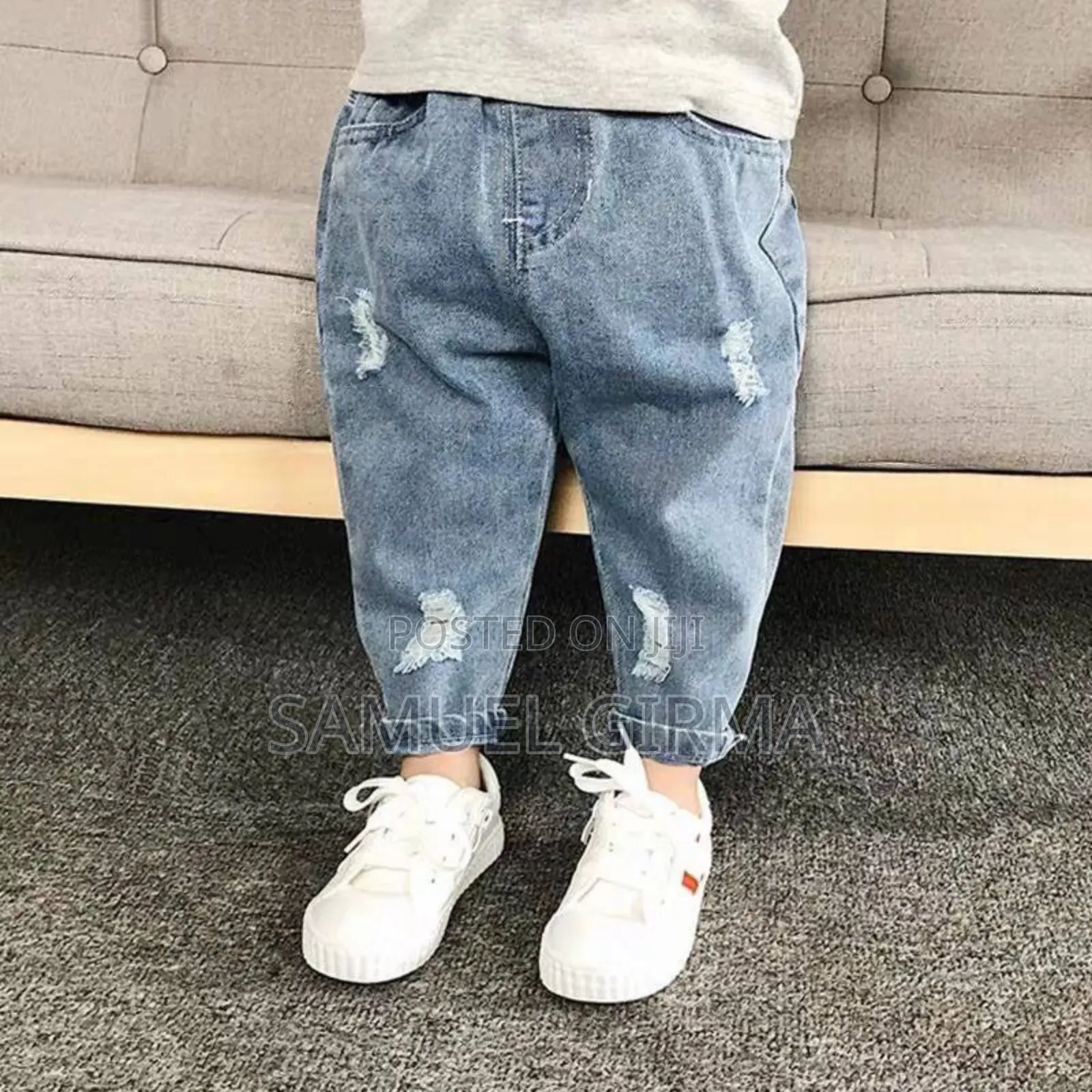 Mk- 0599 Toddlers Denim Ripped Jeans Size: 1-5 Years