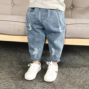 Photo - Mk- 0599 Toddlers Denim Ripped Jeans Size: 1-5 Years