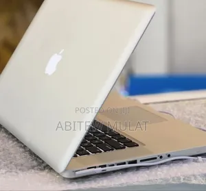 Photo - New Laptop Apple MacBook Pro 2010 4GB Intel Core I7 SSD 512GB