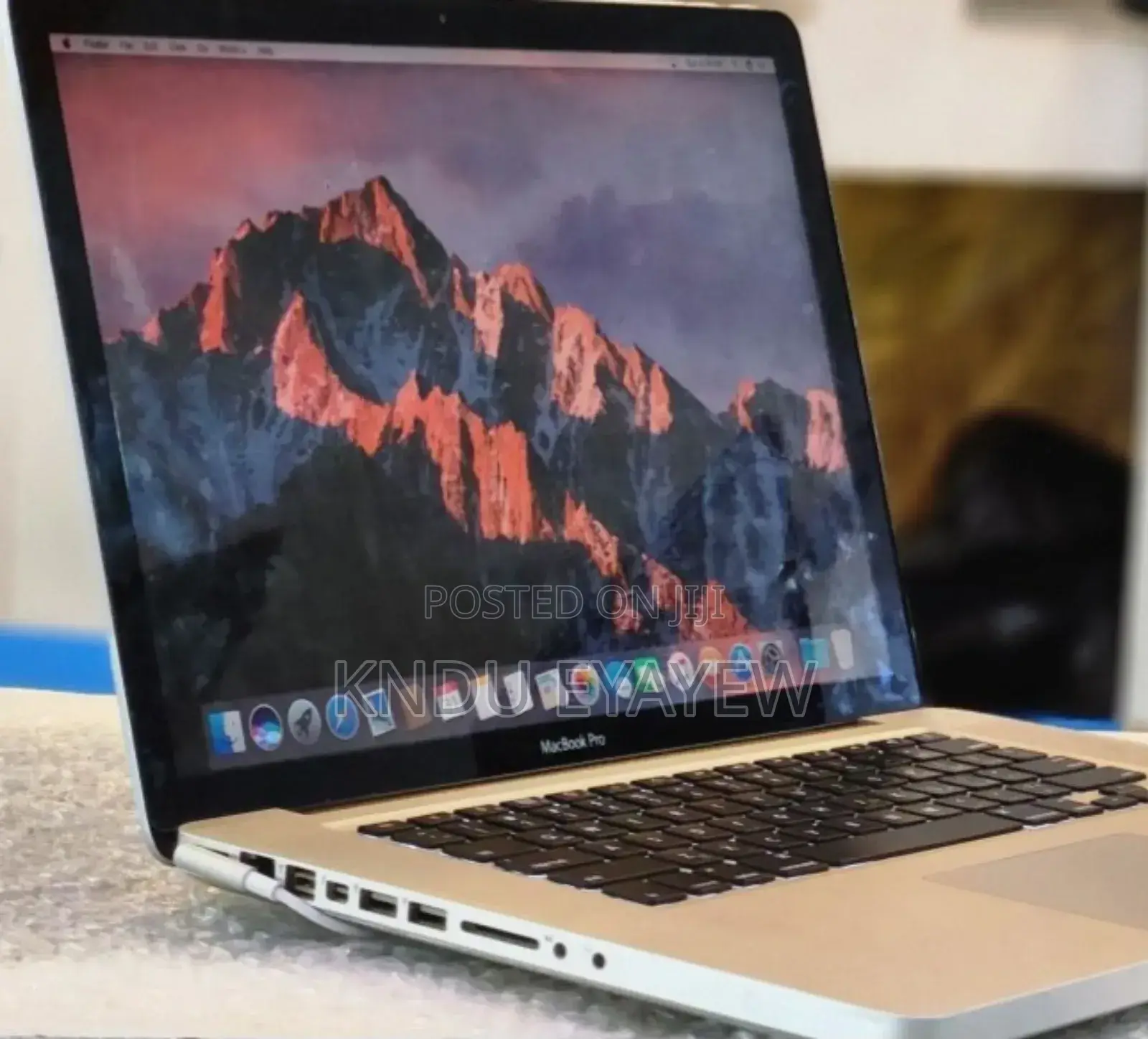 New Laptop Apple MacBook 2010 4GB Intel Core I7 SSD 512GB