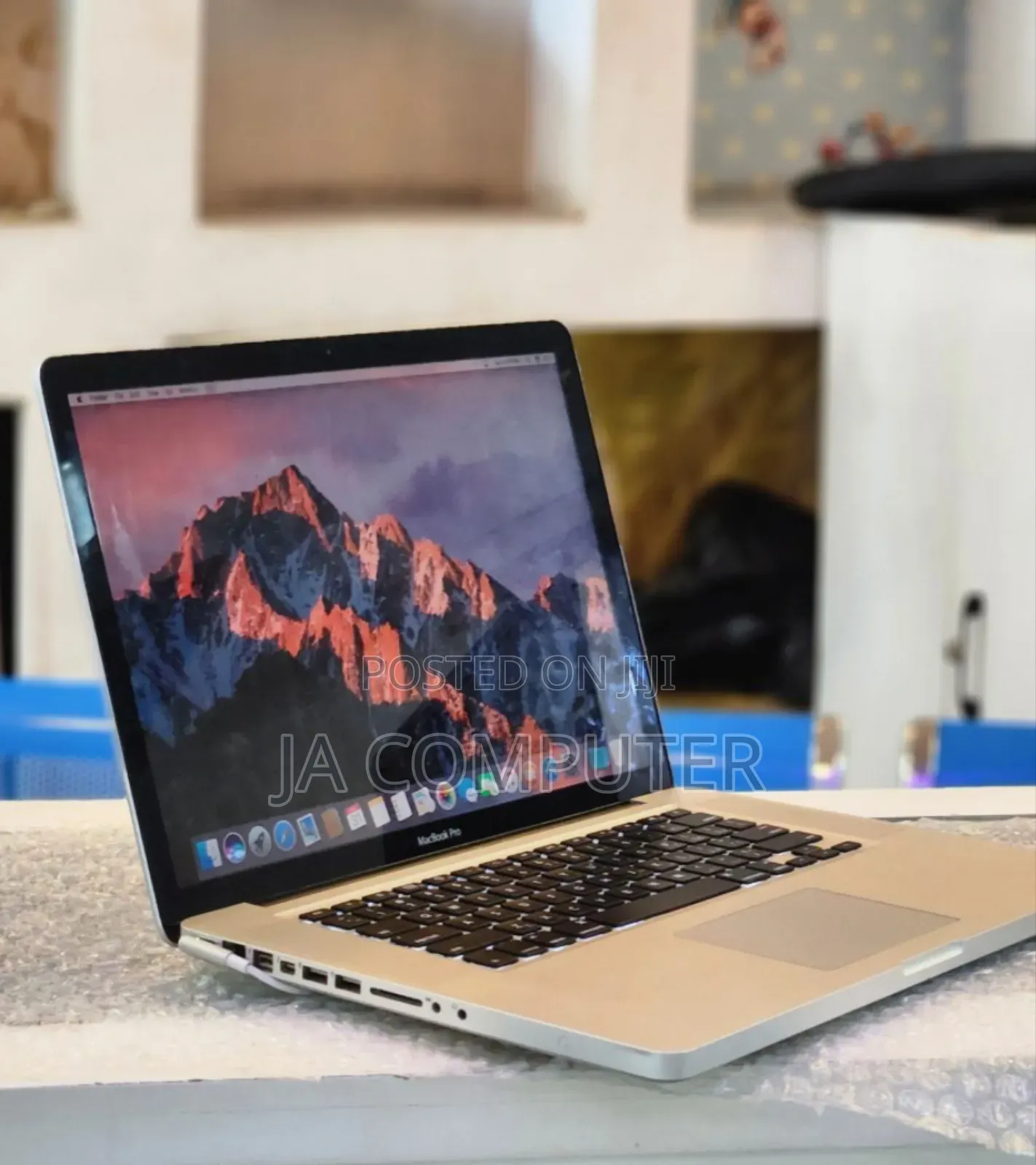 Laptop Apple MacBook Pro 2010 4GB Intel Core I7 SSD 512GB