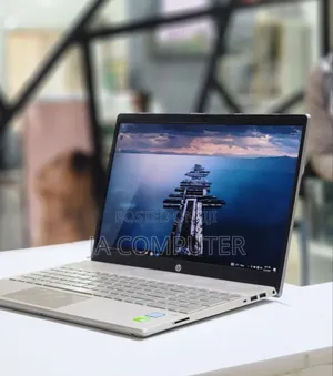 New Laptop HP Pavilion 15 8GB Intel Core I7 SSD 512GB