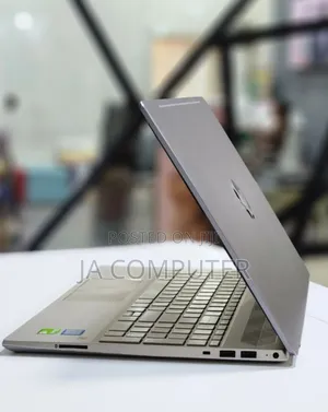 New Laptop HP Pavilion 15 8GB Intel Core I7 SSD 512GB