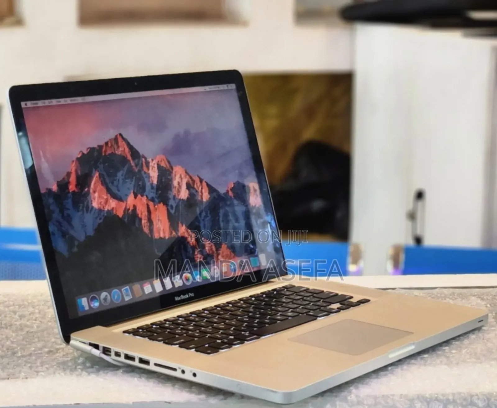 Laptop Apple MacBook Pro 2010 4GB Intel Core I7 SSD 512GB