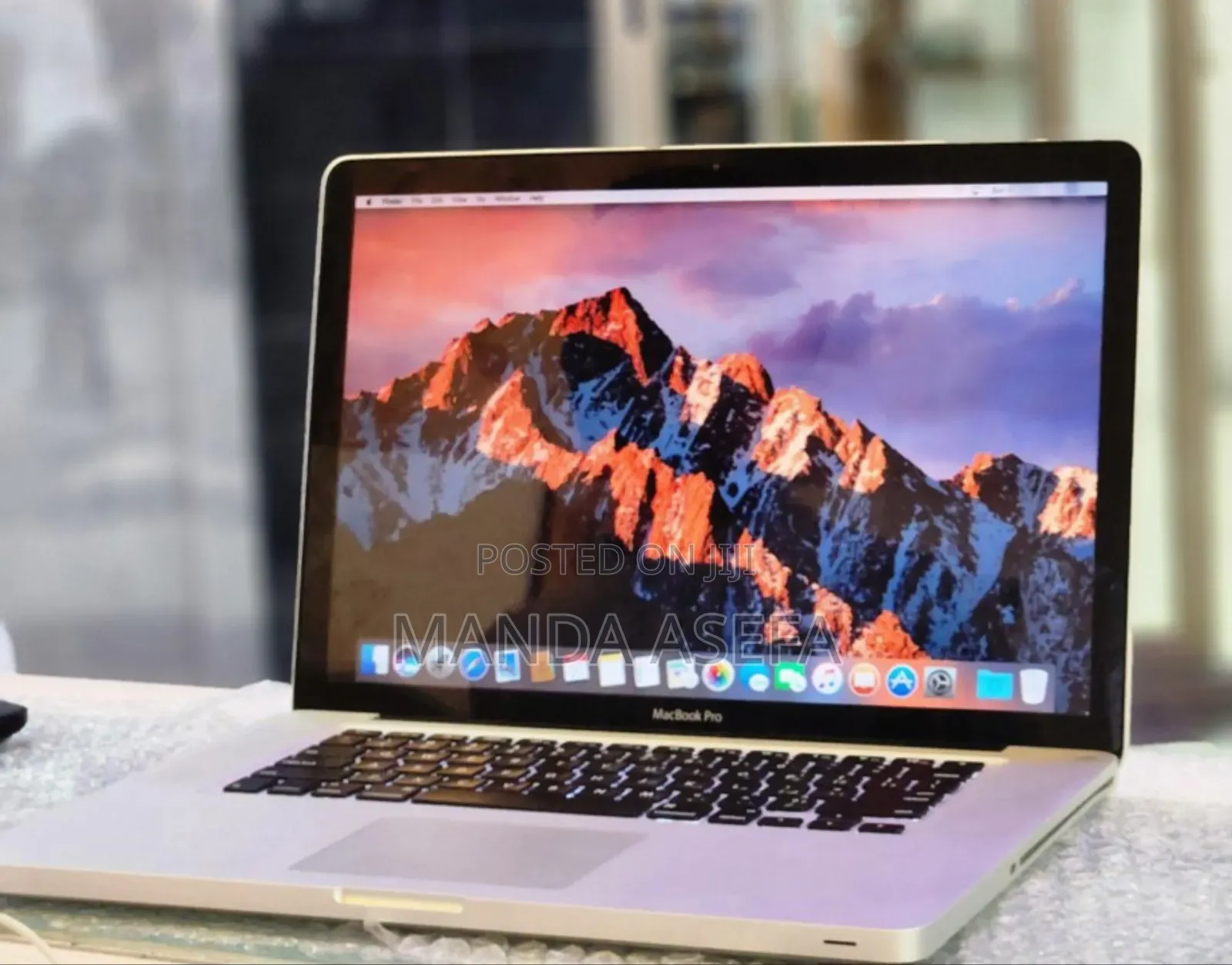 Laptop Apple MacBook Pro 2010 4GB Intel Core I7 SSD 512GB