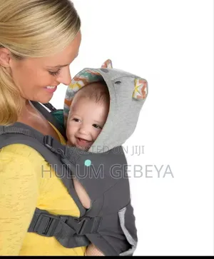 Photo - Infantino Ergonomic Baby Carrier