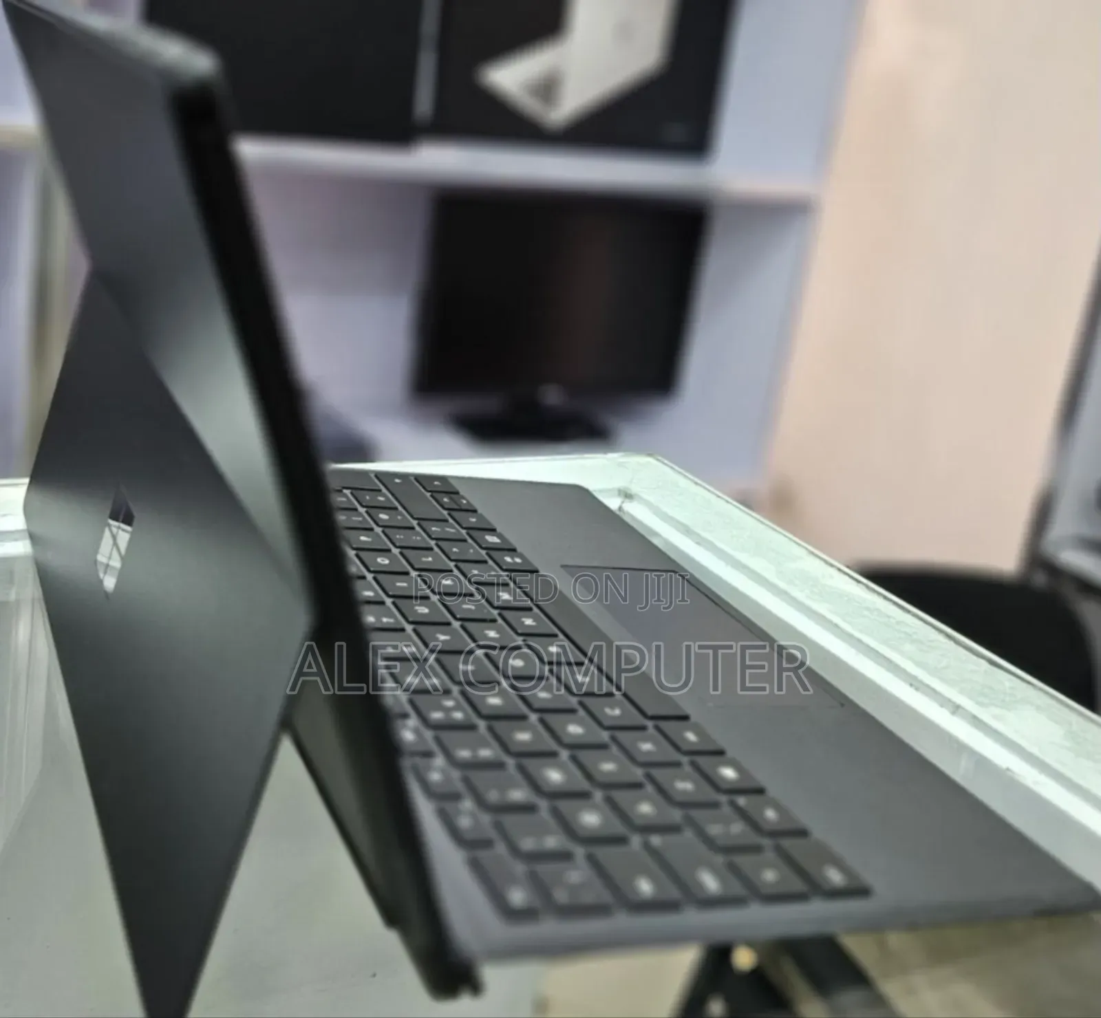 New Laptop Microsoft Surface Pro 7 16GB Intel Core I7 SSD 512GB