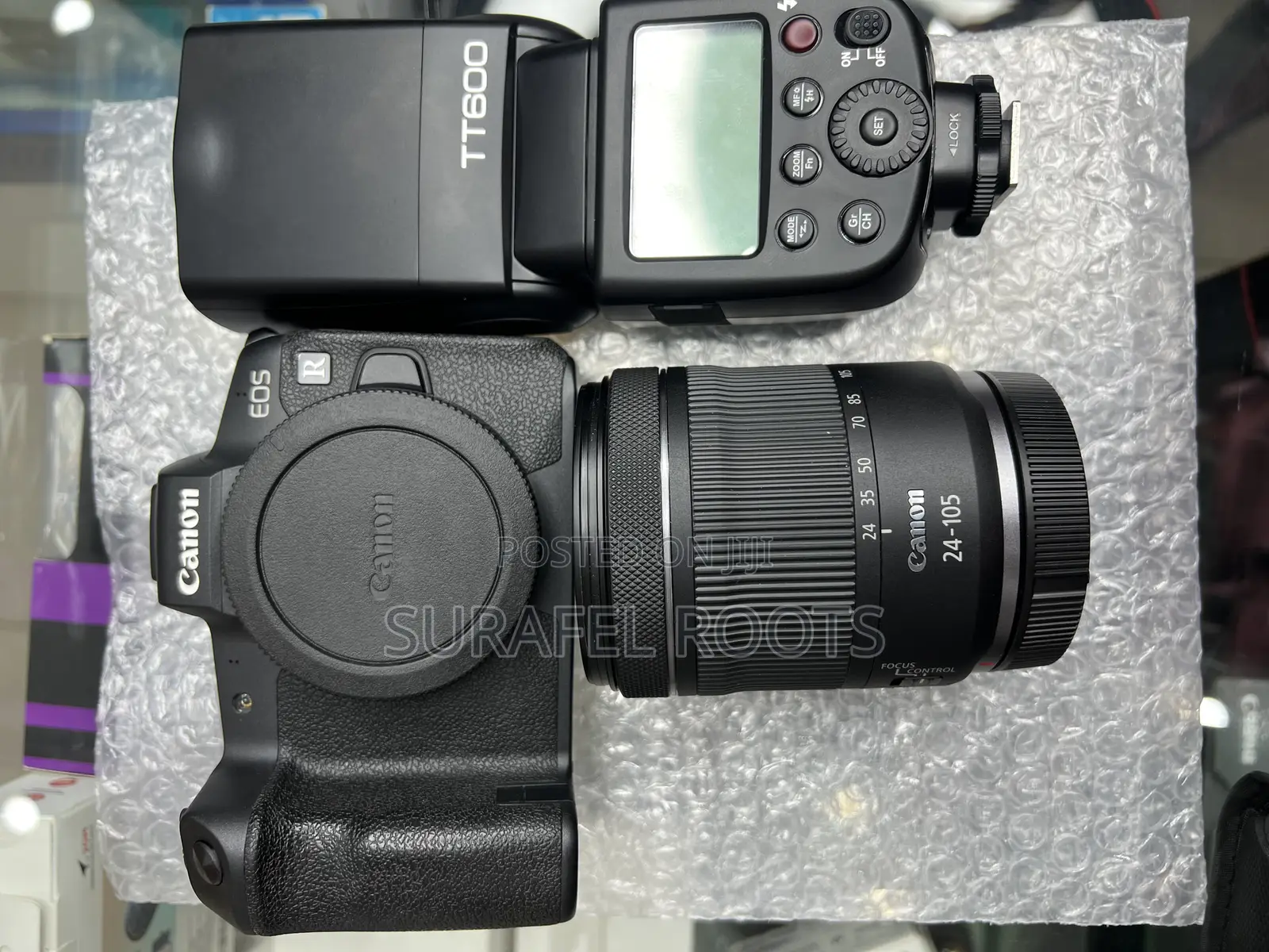 Canon Camera With 24-105lens and Speed Light Godox Tt600