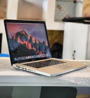 New Laptop Apple MacBook Pro 2010 4GB Intel Core I7 SSD 512GB
