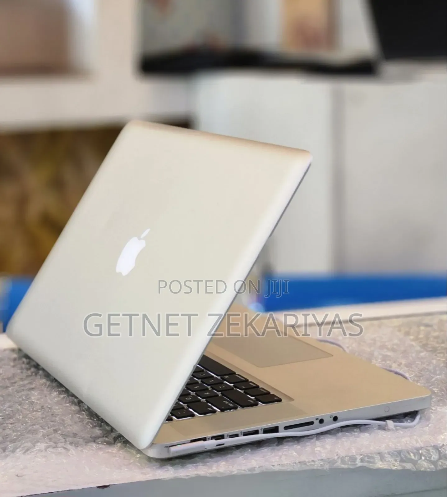 New Laptop Apple MacBook Pro 2010 4GB Intel Core I7 SSD 512GB