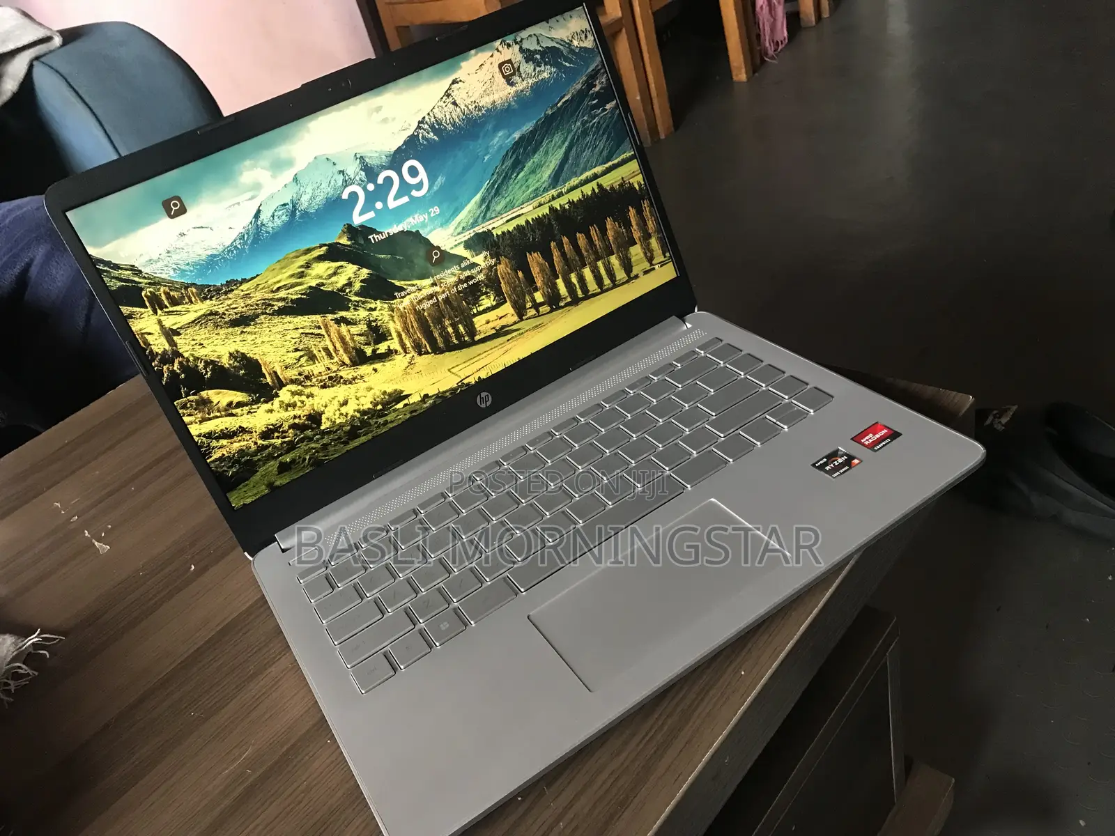 New Laptop HP 8GB AMD Ryzen 3 SSD 256GB