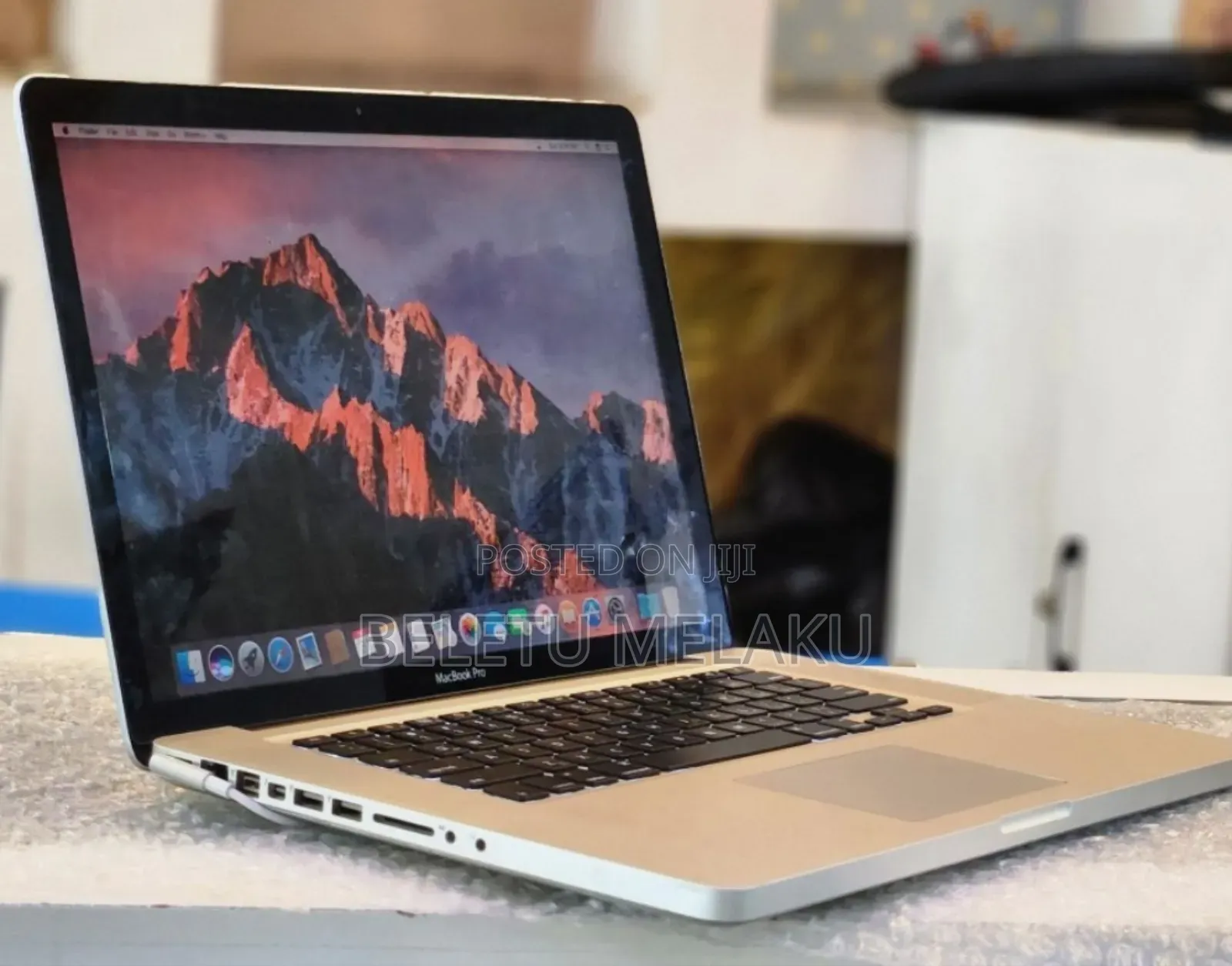 New Laptop Apple MacBook 2010 4GB Intel Core I7 SSD 512GB