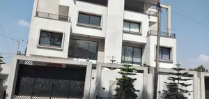 5bdrm House in Sunshine, Yeka for sale