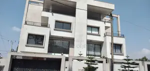 5bdrm House in Sunshine, Yeka for sale