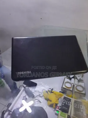 Photo - Laptop Toshiba 4GB Intel Core I5 HDD 500GB