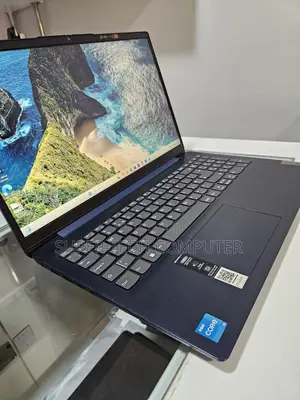 New Laptop Lenovo Ideapad 3 8GB Intel Core I3 SSD 256GB