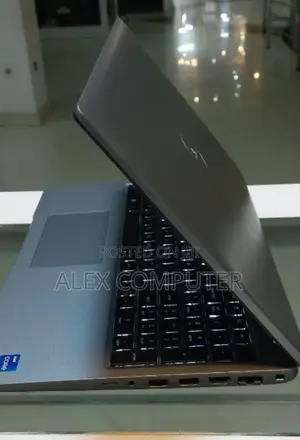 New Laptop Dell Latitude 5540 16GB Intel Core I7 SSD 512GB