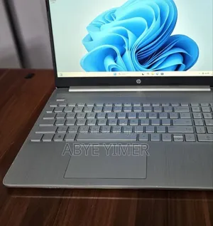 New Laptop HP Stream Notebook 8GB Intel Core I5 SSD 512GB