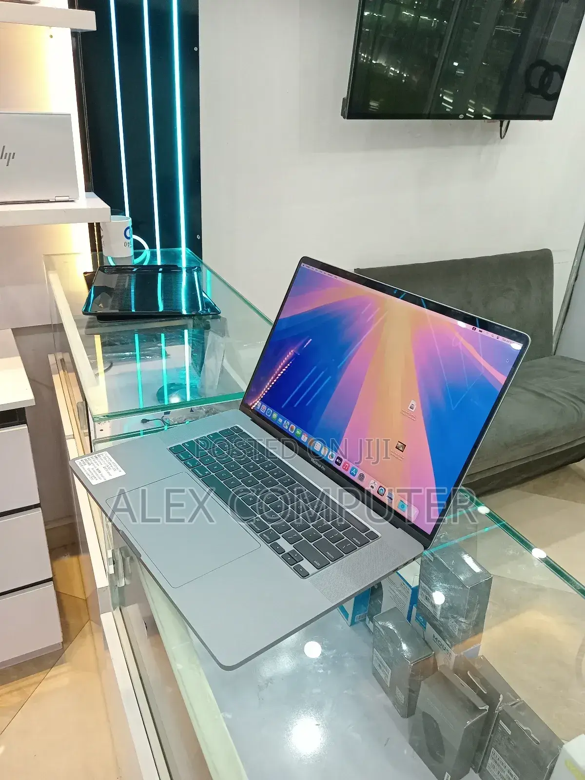 New Laptop Apple MacBook Pro 2019 32GB Intel Core I9 SSD 1T