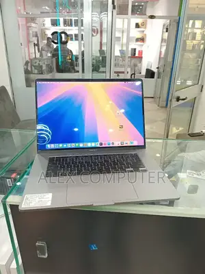 New Laptop Apple MacBook Pro 2019 32GB Intel Core I9 SSD 1T