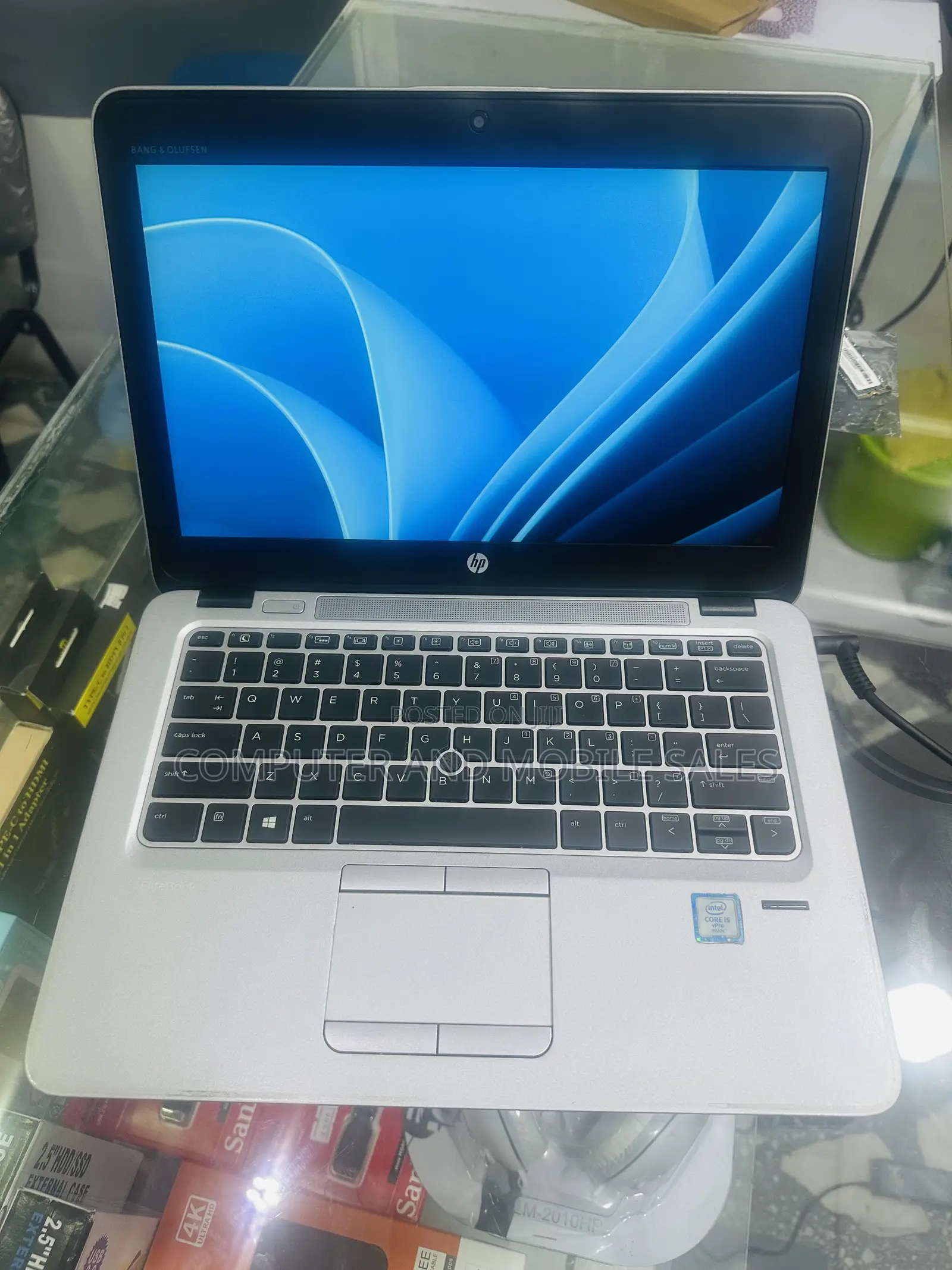 New Laptop HP EliteBook 820 G3 8GB Intel Core I5 HDD+SSD 128GB