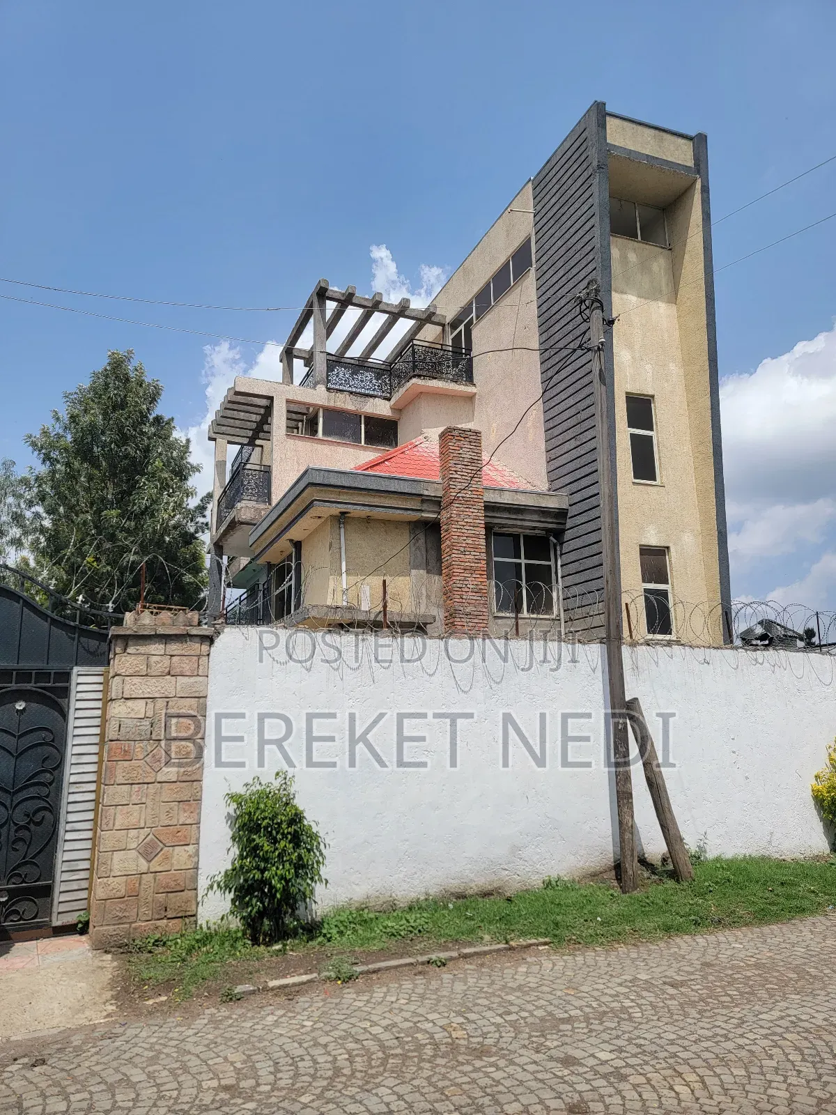 8bdrm House in Zkuala, East Shewa for rent