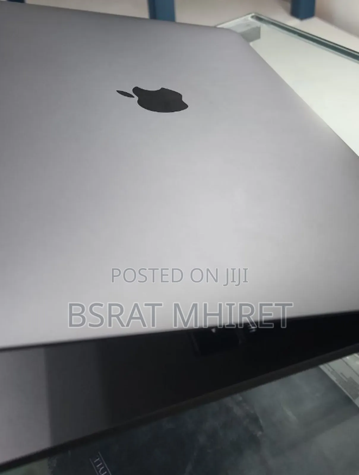 New Laptop Apple MacBook Pro 2019 8GB Intel Core I5 SSD 256GB