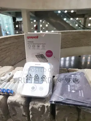 Photo - Digital Blood Pressuer Monitor法國medical Blood Pressure Monit