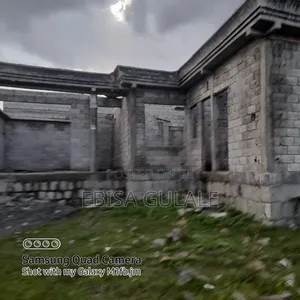 4bdrm Farm House in Oromia-Finfinne for sale