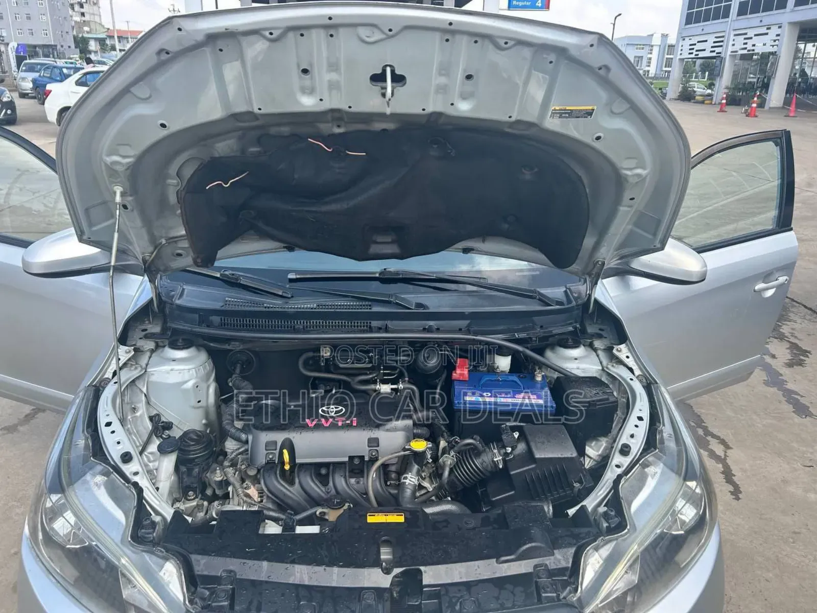 Toyota Yaris 2015 Silver