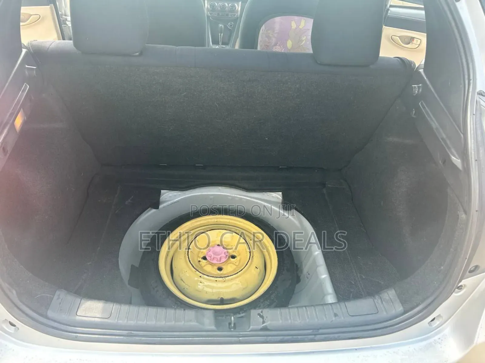 Toyota Yaris 2015 Silver