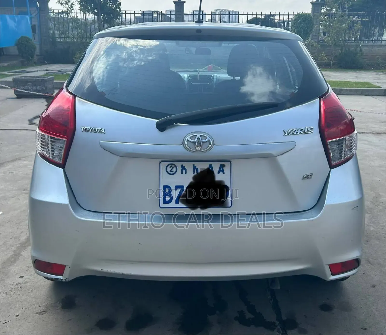 Toyota Yaris 2015 Silver