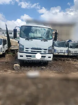 Photo - Isuzu N Series