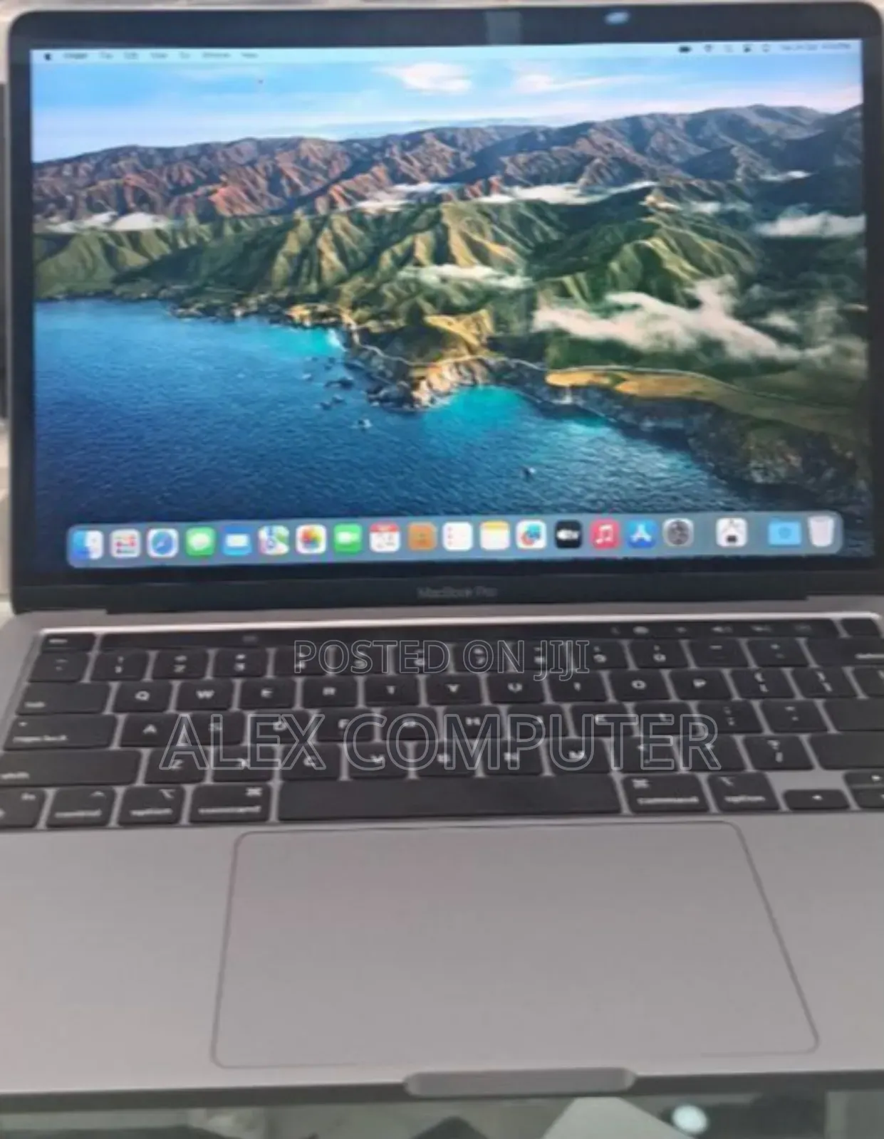 New Laptop Apple MacBook Pro 2019 8GB Intel Core I5 SSD 256GB