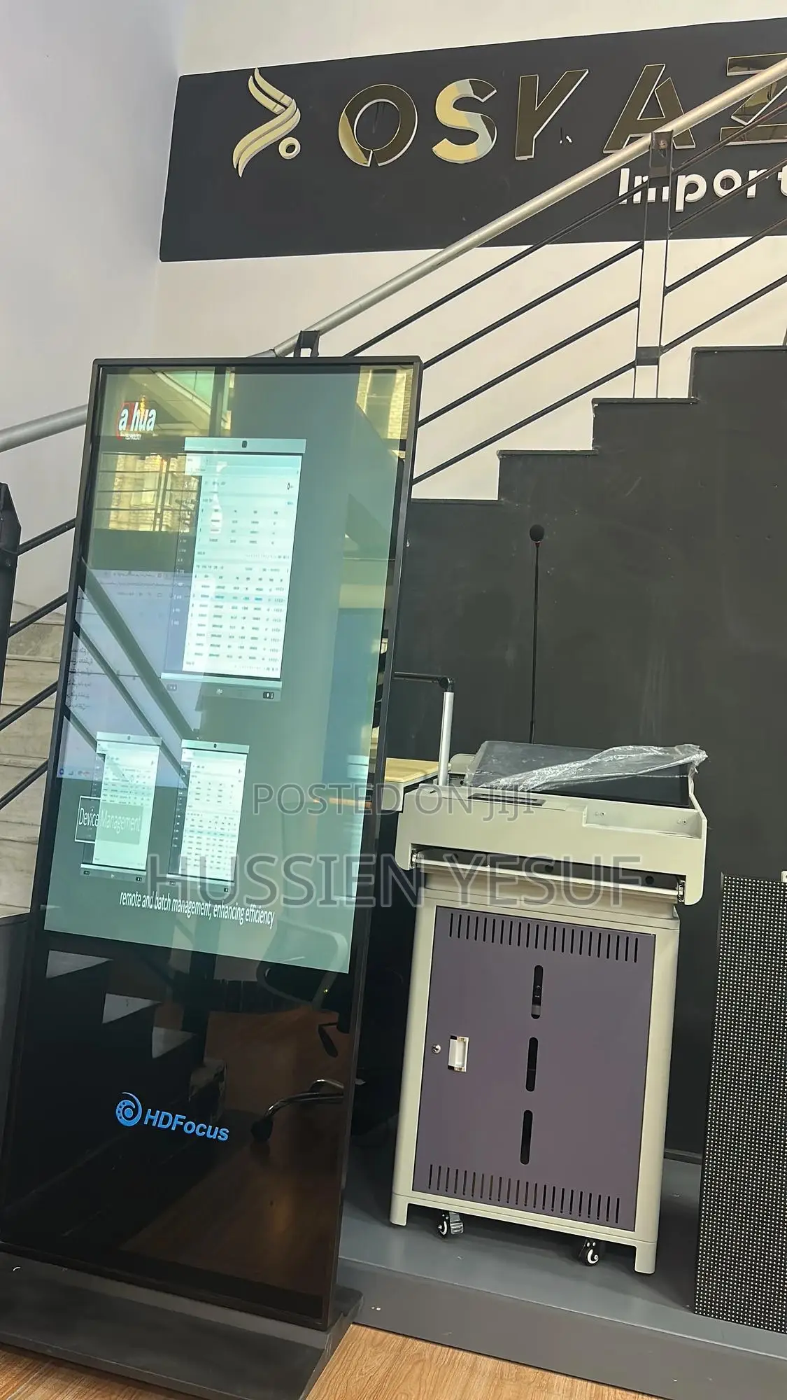 Vedeo Wall Sigange Podium