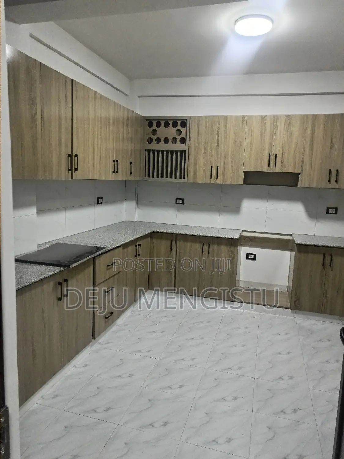 6bdrm House in Sebhulut 72, Bole for sale