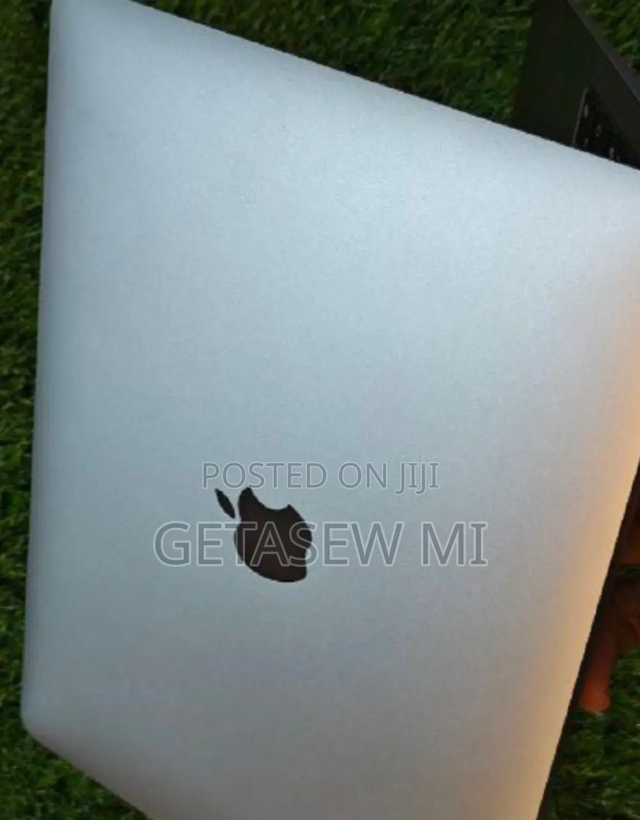 New Laptop Apple MacBook Air 2020 M1 8GB Apple M1 SSD 256GB