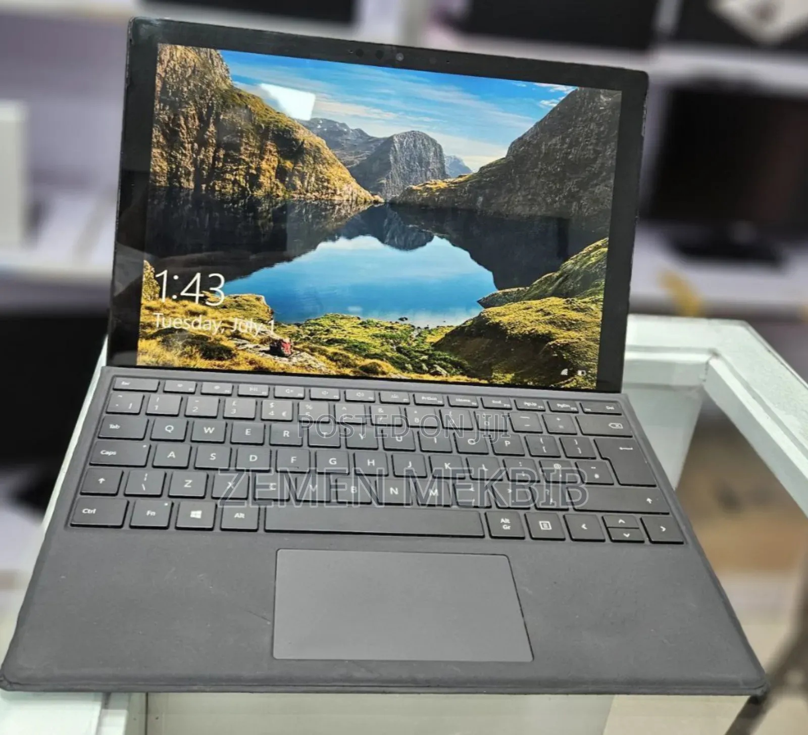 New Laptop Microsoft Surface 16GB Intel Core I7 SSD 512GB