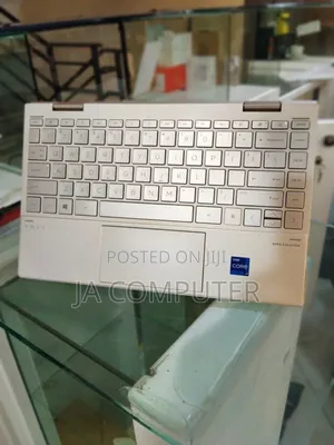 New Laptop HP Envy X360 8GB Intel Core I7 SSD 512GB