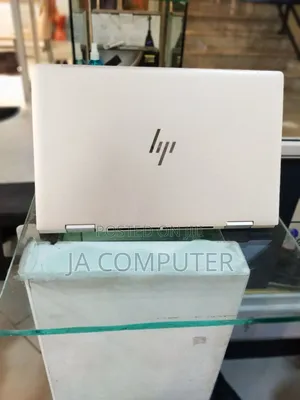 New Laptop HP Envy X360 8GB Intel Core I7 SSD 512GB