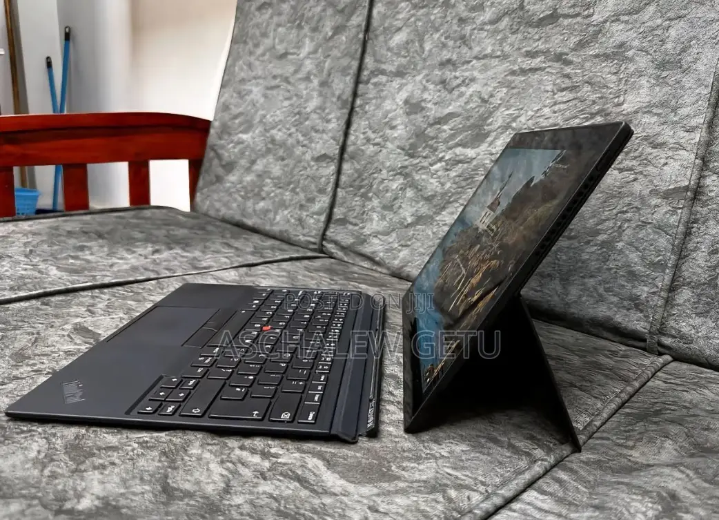 New Laptop Lenovo ThinkPad Yoga 8GB Intel Core I5 SSD 256GB