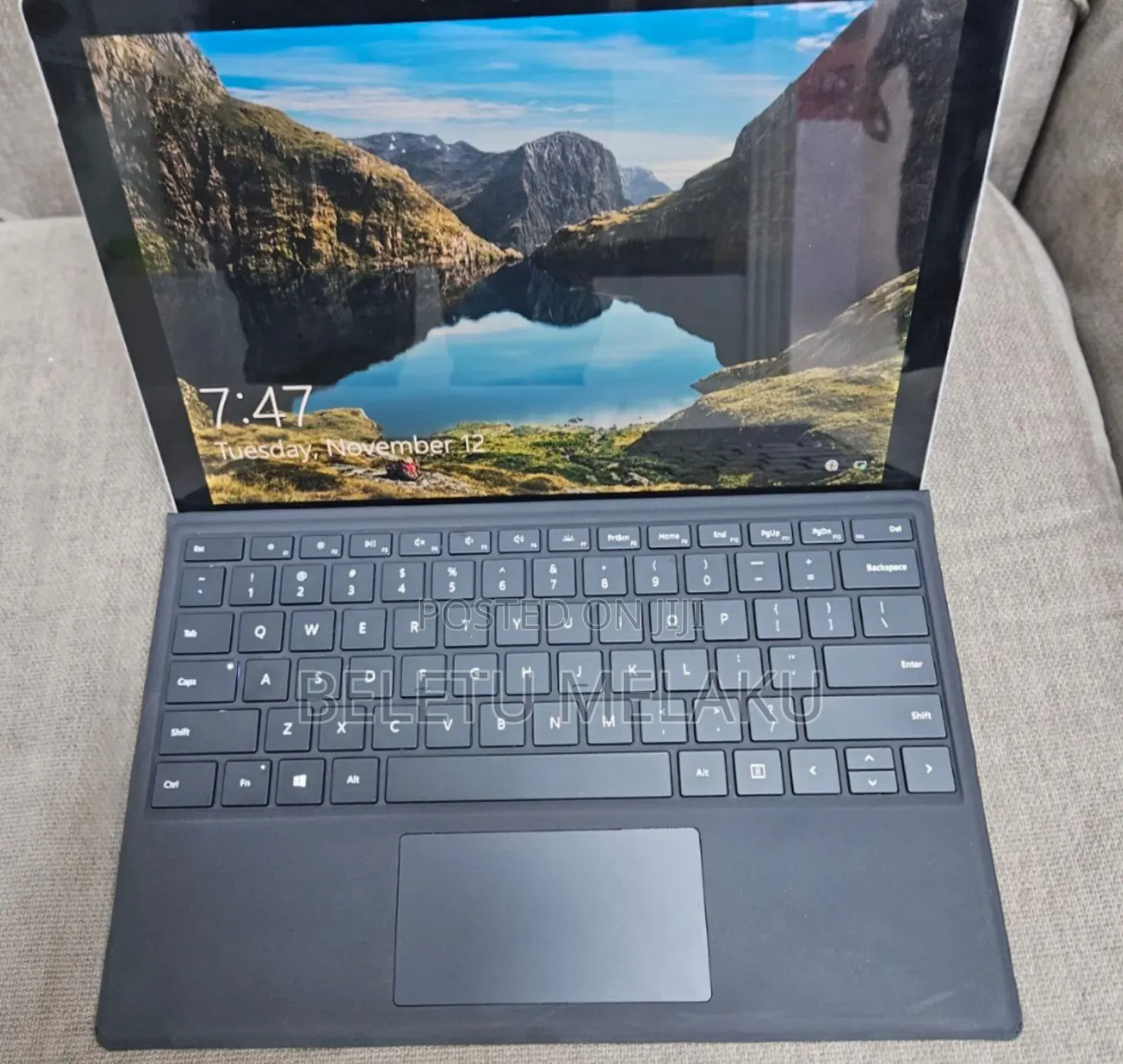 New Laptop Microsoft Surface Pro 7 16GB Intel Core I7 SSD 256GB