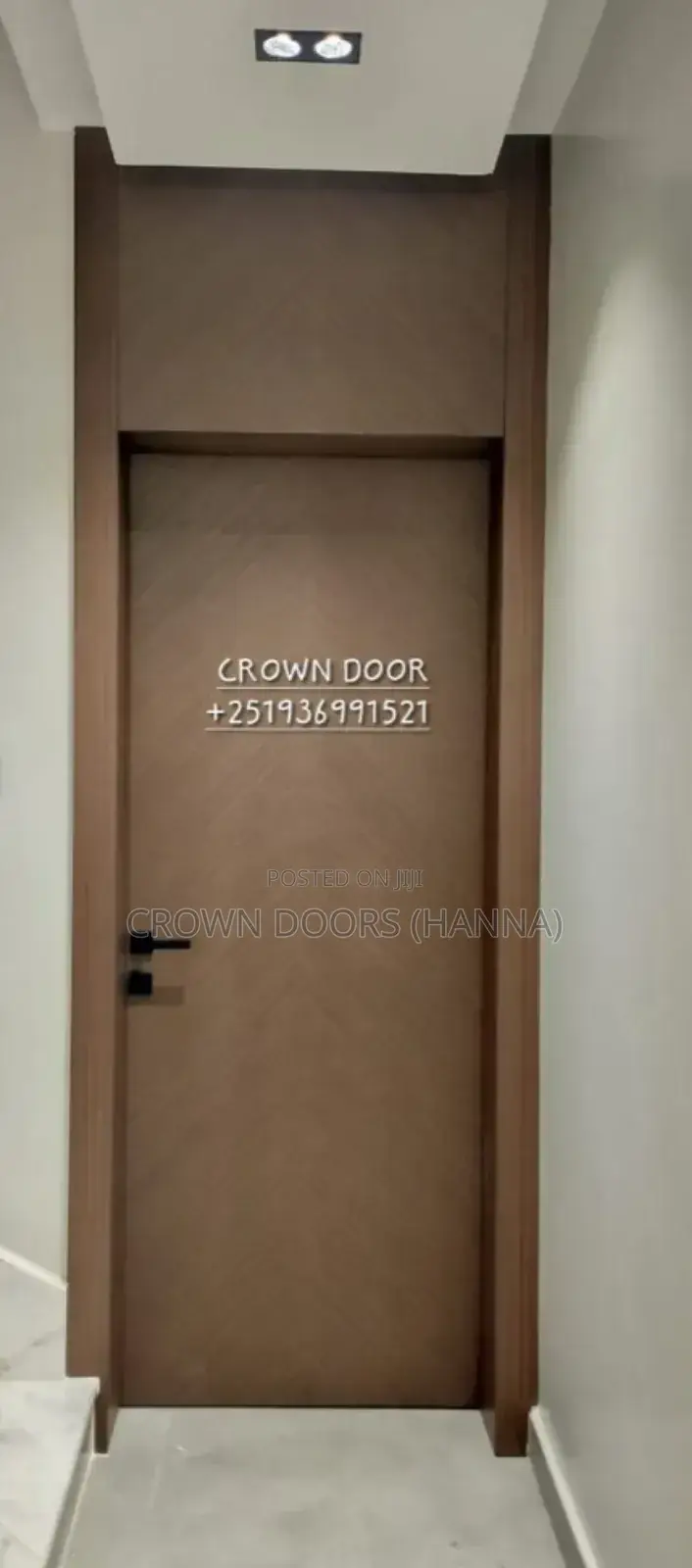 Crown Premium Door (Made of Natural Stone, Wood Fiber Chem.)