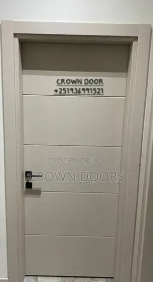 Photo - Crown Premium Door (Made of Natural Stone, Wood Fiber Chem.)