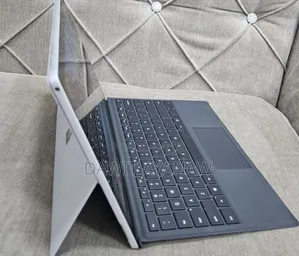 New Laptop Microsoft Surface Pro 7 16GB Intel Core I7 SSD 512GB